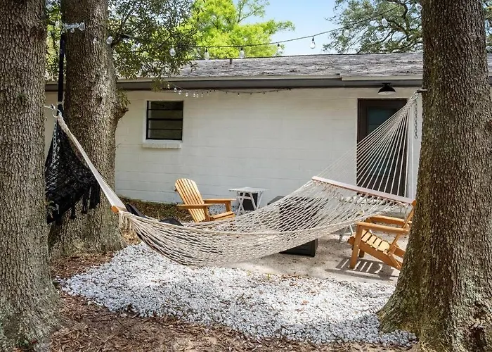 The Panam Fire Pit Bbq Kid & Dog Friendly Holiday home Pensacola